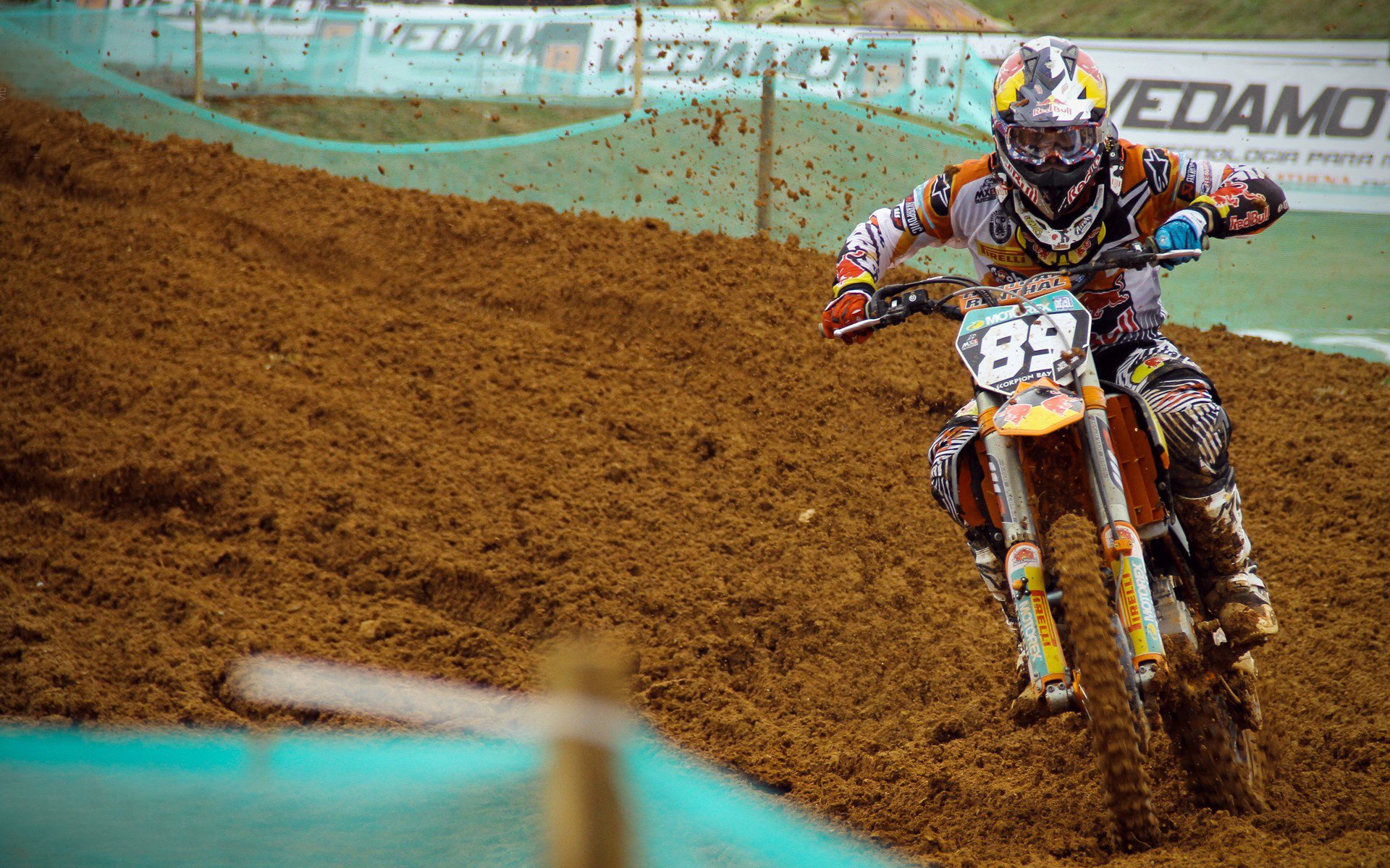 德甲足球文化深入人心,影响广泛,德甲球队关系探究