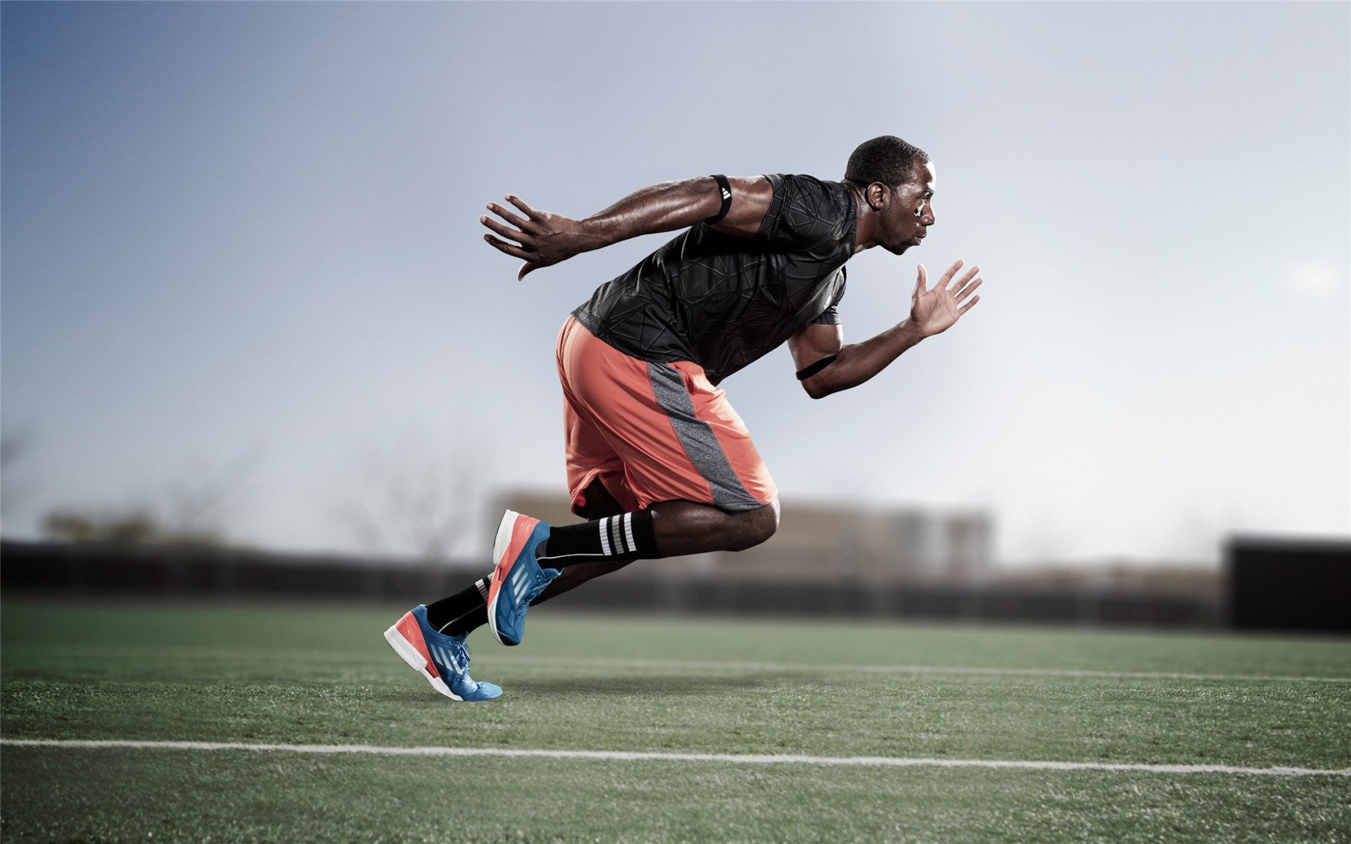 墨西哥队主帅当选“最佳冰球——不，是足球教练”