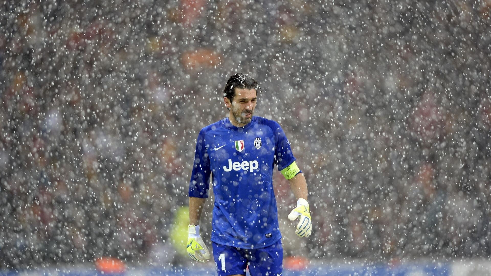 爱游戏综合娱乐-意甲传控体系：精准配合带来精彩瞬间，意甲传统强队